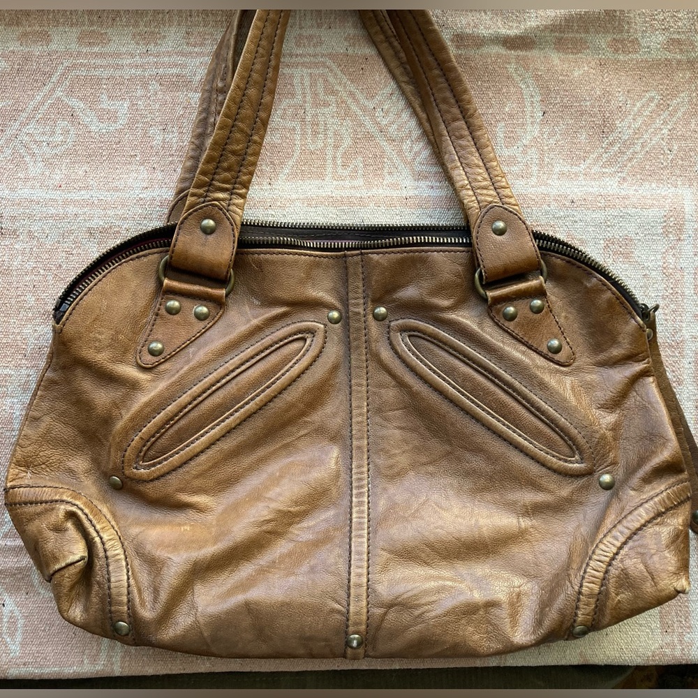 Kale Brown Leather Shoulder Bag
